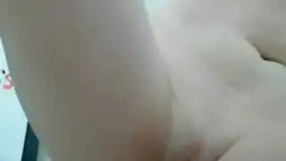 موشومة ومستعدة للجنس الإباحي غير المتوقف