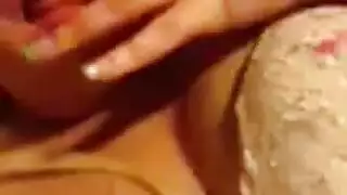 الهرة مزدوجة بدين الشمع