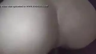 خيال الجنس المزدوج مع بروكلين ديكر تلتف شفتيها حول قضيب