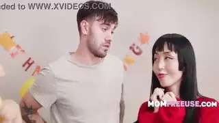 كلما كنت منتصباً، مارس الجنس مع زوجة أبيك بعمق