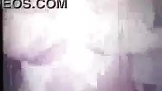 عاهرات صغيرات السن تأخذ زبًا كبيرًا