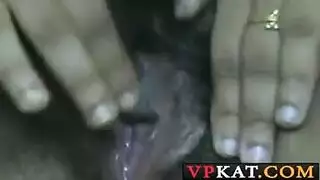 شرج صعب: لحية رجل مصري وجنس مايلي في الحديقة مع صليب