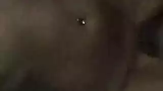 كلية زميلة في الغرفة تمارس الجنس: مراهقة وحيدة تحصل على حركة غرفة نوم صريحة