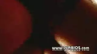 سكس ينيك زميلتو ؏ السرير غصب عنها