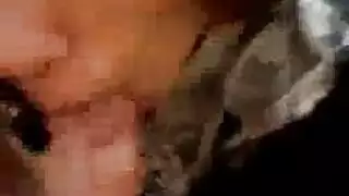 خضوع مثلية لمدخنة ساخنة: مملوكة لسيدة مفلسة