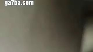 مشهد إباحي: علي ينيك كس صديقته المبلل على الطريقة العربية