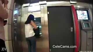 فتاة تركية جميلة بوجه مثالي ومؤخرة ممتلئة في فيلم إباحي صريح