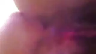 قريبة نجم إباحي هاوية تصور مشاهدها الفاحشة بنفسها