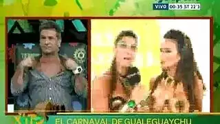 مثلثة إيفانا الإباحية: فرج وشرج يمتلآن في وقت واحد