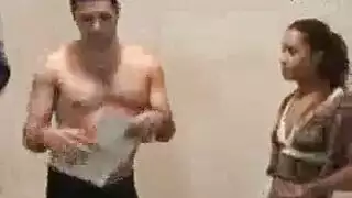 وكيلة عقارات مثيرة تُنكح في وجهها وتُملأ في الطابق السفلي