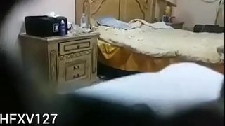 مصرية شرموطة تتناك من عشيقها في شقتها – سكس مصري