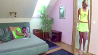 سكس الراهبه ماريا تتناك في طيزها وكسها في سيارة الخضار مترجم