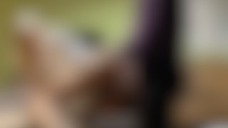 مقابلة عمل مع مراهقة بتمص الزبر وتتناك علي المكتب